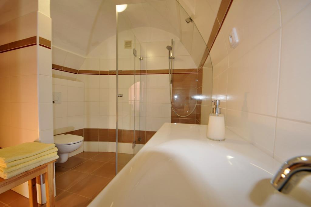 Downtown Apartments Cesky Krumlov Room photo